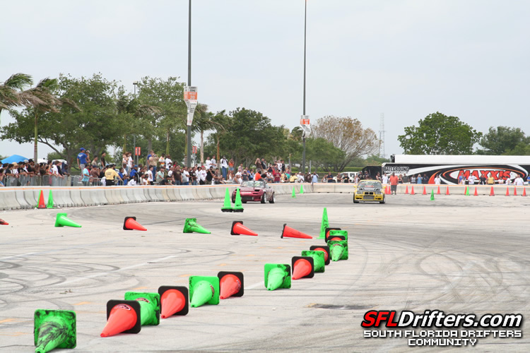 Chelsea Denofa + Dado Carualaho