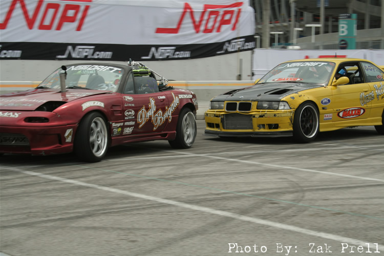 Chelsea Denofa + Dado Carualaho