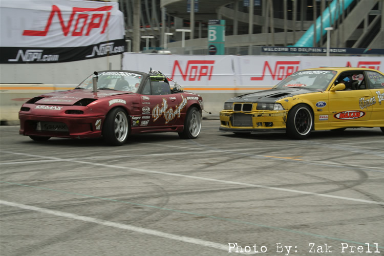 Chelsea Denofa + Dado Carualaho