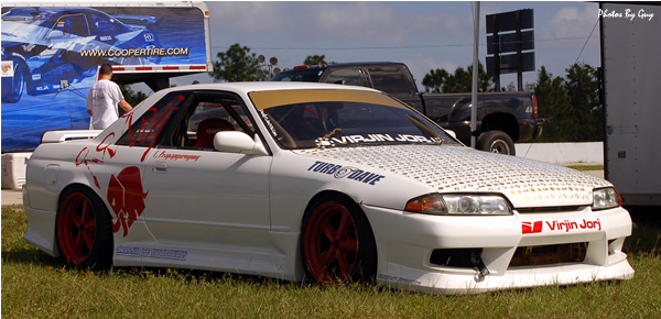 Virjin Jorj R32