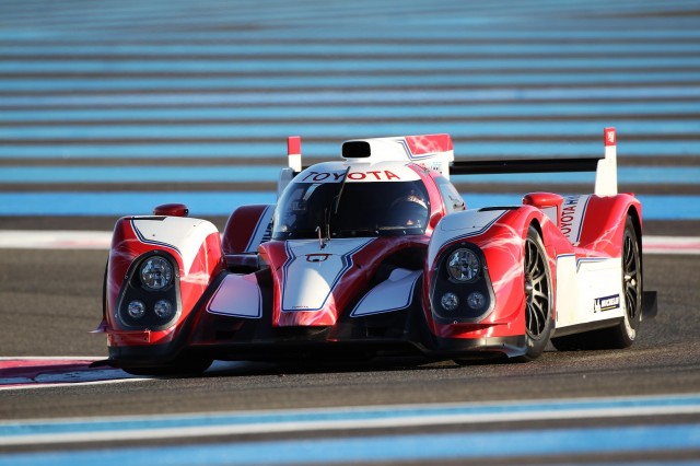 toyota-ts030-hybrid-le-mans-prototype_100379556_m.jpg