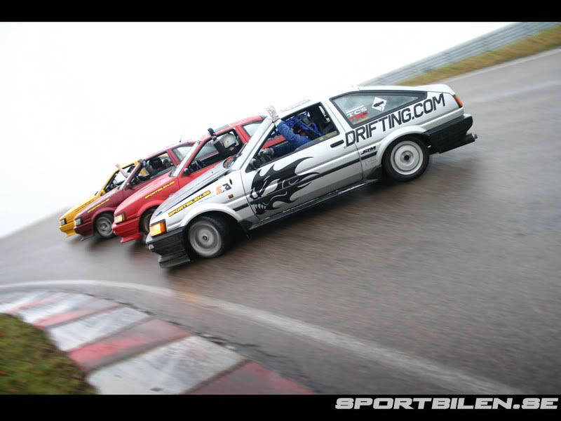 ae86drifters1024ob9.jpg