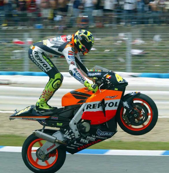 rossi-hrc-stand-wheelie.jpg