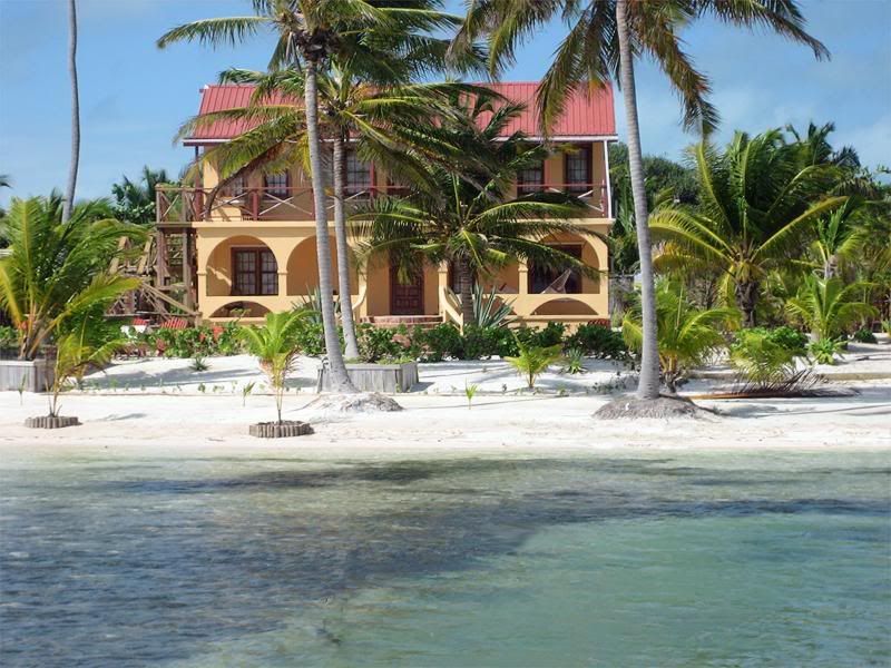 Portofino_Mansion_Belize_Beach_Fron.jpg